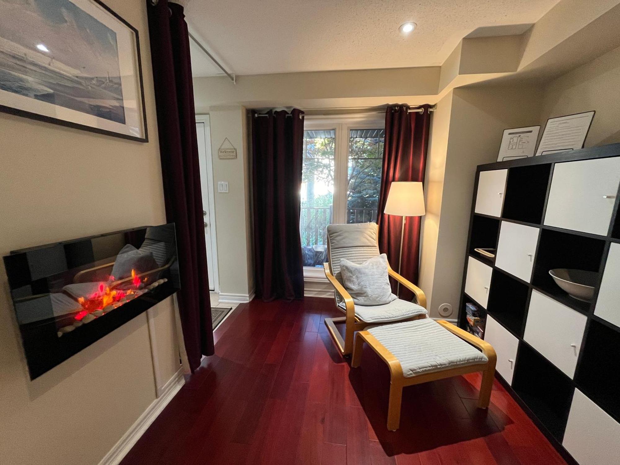 Stunning Rooms In Townhouse Across The Beach 多伦多 外观 照片